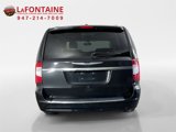 Used 2014 Chrysler Town & Country Touring-L image 6
