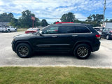 Used 2018 Jeep Grand Cherokee Limited w/ Luxury Group II image 3