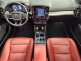 Used 2019 Volvo XC40 T5 Momentum image 4