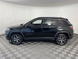 Used 2025 Jeep Compass Limited image 4