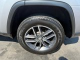Used 2017 Jeep Grand Cherokee Limited image 5