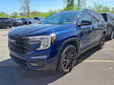 Used 2023 GMC Terrain SLE w/ Driver Convenience Package image 3