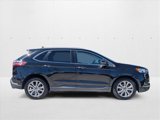 Used 2019 Ford Edge Titanium image 4