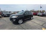 Certified 2017 Ford Explorer XLT w/ Equipment Group 201A image 4