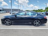 Used 2017 Honda Accord Sport image 5