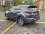 Used 2022 Kia Sportage LX image 3