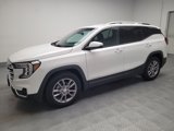 Used 2022 GMC Terrain SLT image 2