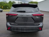 Certified 2020 Toyota Highlander XLE image 4