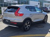 Used 2025 Volvo XC40 B5 Core w/ Climate Package image 2