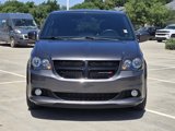 Used 2018 Dodge Grand Caravan SE image 2