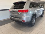 Used 2017 Jeep Grand Cherokee Limited image 3