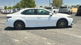Used 2023 Toyota Camry SE image 2
