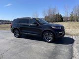 Certified 2022 Ford Explorer XLT w/ Equipment Group 202A image 3