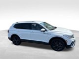 Certified 2024 Volkswagen Tiguan SE image 5