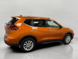 Used 2018 Nissan Rogue SV w/ Premium Package image 3