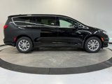 New 2025 Chrysler Pacifica Select image 2