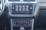 Used 2022 Volkswagen Tiguan SE w/ Panoramic Sunroof Package image 5