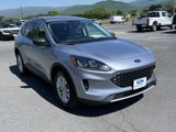 Used 2022 Ford Escape SE w/ Cold Weather Package image 4