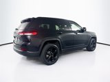 Used 2023 Jeep Grand Cherokee Altitude image 5