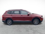 Certified 2020 Volkswagen Tiguan SE w/ Panoramic Sunroof Package image 4