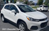 Used 2021 Chevrolet Trax LT w/ Premium Seat Package image 2
