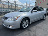 Used 2012 Nissan Altima 3.5 SR w/ Sport Pkg image 2