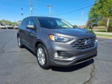 Certified 2022 Ford Edge Titanium image 2
