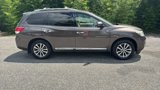 Used 2016 Nissan Pathfinder SL w/ SL Tech Package image 4
