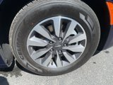 Used 2023 Chrysler Pacifica Touring-L image 5