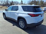 Used 2023 Chevrolet Traverse LT image 3
