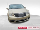 Used 2012 Chrysler Town & Country Touring image 5