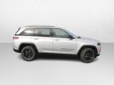 New 2025 Jeep Grand Cherokee Altitude image 2