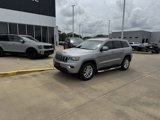 Used 2018 Jeep Grand Cherokee Laredo image 3