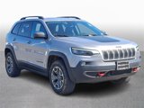 Used 2020 Jeep Cherokee Trailhawk image 3