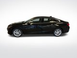 Used 2017 Chevrolet Malibu LT image 2