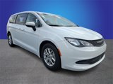 Used 2023 Chrysler Voyager LX image 3
