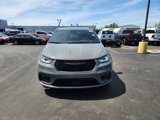New 2025 Chrysler Pacifica Limited w/ Uconnect Theater Family Group image 3