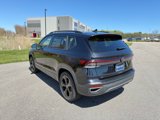 New 2025 Volkswagen Taos SE image 5