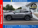 Used 2024 Nissan Rogue SV image 2