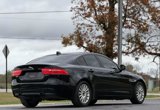 Used 2017 Jaguar XE image 6