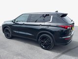 Used 2022 Mitsubishi Outlander SE image 4
