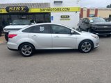 Used 2017 Ford Focus SE image 2