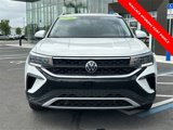 Used 2022 Volkswagen Taos SE image 3