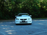 Used 2010 Honda Accord EX-L image 2