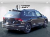 Used 2021 Volkswagen Tiguan SE image 3