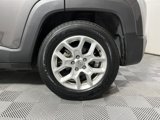 Used 2018 Jeep Renegade Latitude image 6