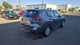 Used 2017 Nissan Rogue S image 5