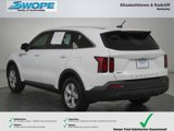Used 2022 Kia Sorento LX image 5