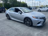 Used 2020 Toyota Camry SE image 2