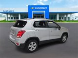 Used 2022 Chevrolet Trax LT w/ LT Convenience Package image 5